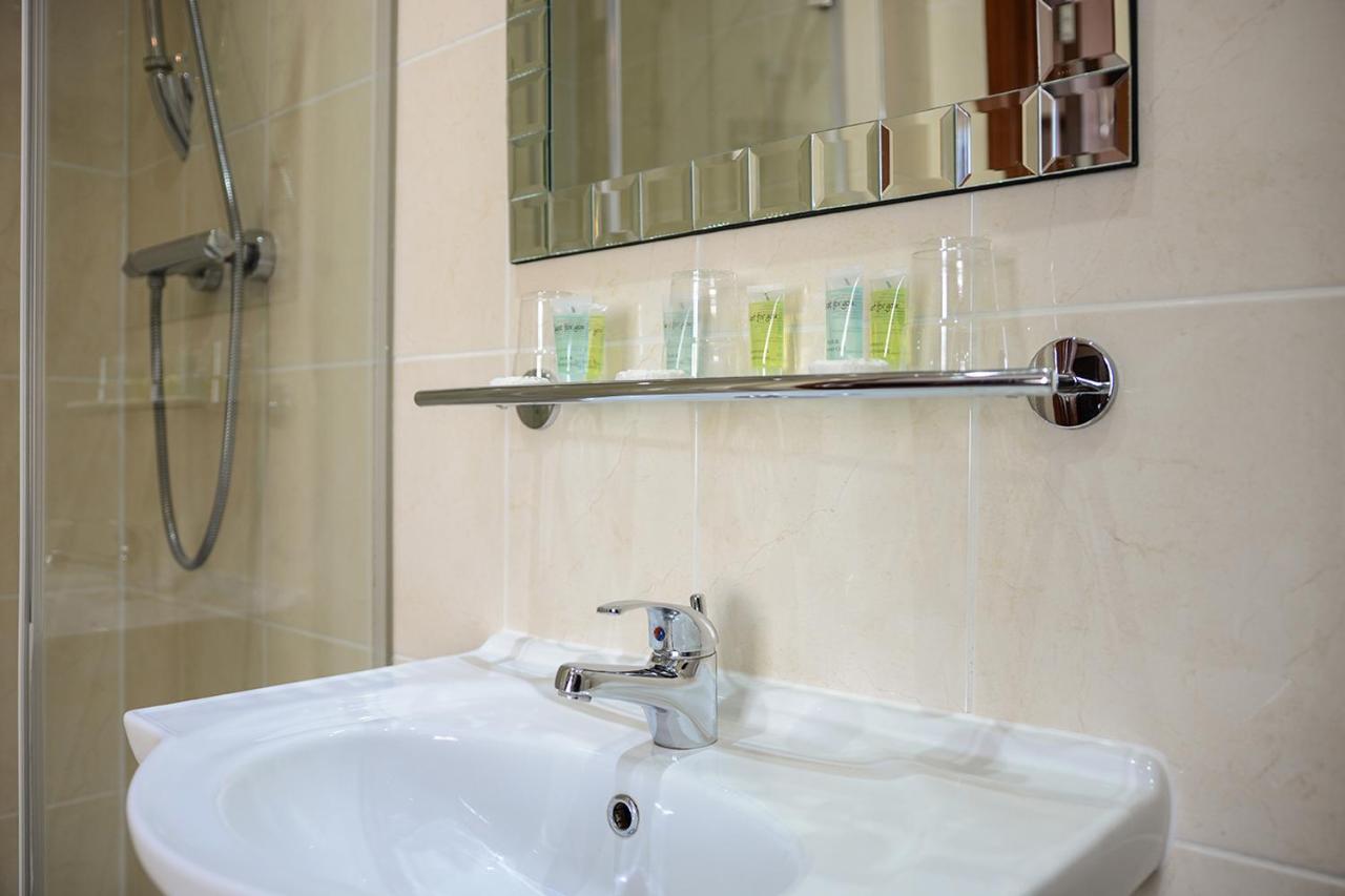Guest house Tanes Cardiff