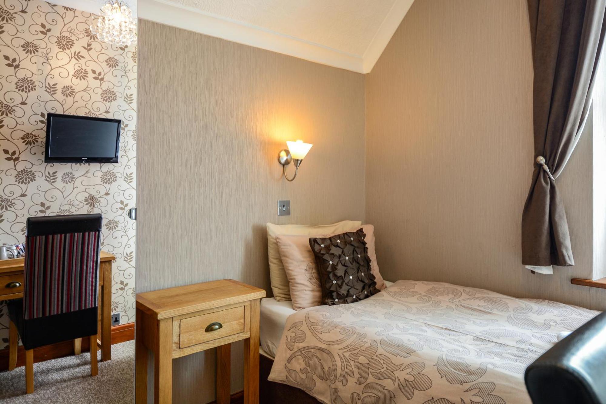 Guest house Tanes Cardiff